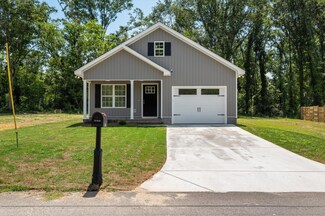 623 Clary St, Thomson, GA 30824