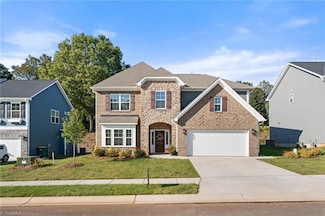 6118 Joshua Creek Ln, Clemmons, NC 27012