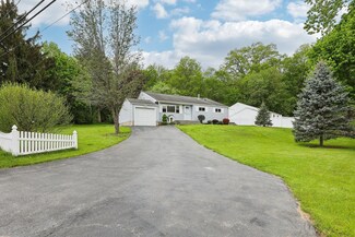 2 Delaware Rd, Newburgh, NY 12550