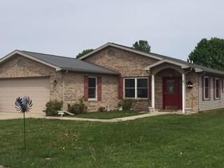 412 Southwood Dr, Tipton, IN 46072