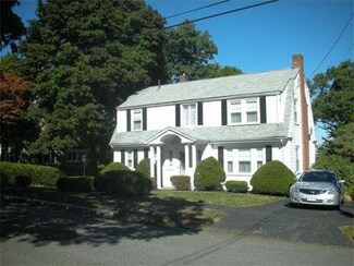 109 Summit Ave, Quincy, MA 02170
