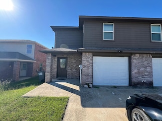 711 E College St, Princeton, TX 75407