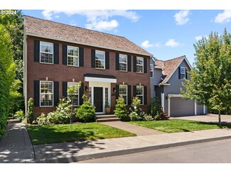 12715 Adrian Ct, Lake Oswego, OR 97034