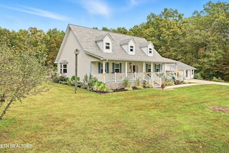 1569 Hollis Poore Rd, Jamestown, TN 38556