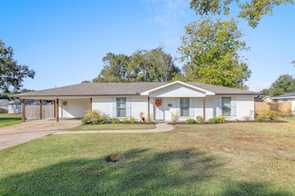 6512 Sunmeadow Ln, Lake Charles, LA 70605