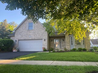 646 Lake Ridge Dr, South Elgin, IL 60177