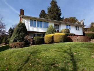 842 Stevendale Dr, Pittsburgh, PA 15221