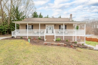 835 Ivanhoe Rd, Max Meadows, VA 24360