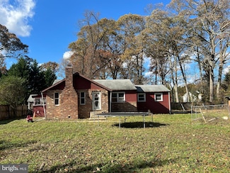 94 Pine Rd, Pasadena, MD 21122