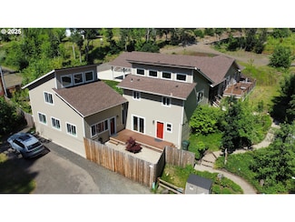 119 Tioga Ln, Idleyld Park, OR 97447