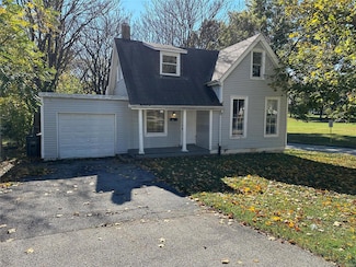 8346 Flora Ave, Saint Louis, MO 63114