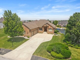 8200 Doubletree Ct, Crown Point, IN 46307