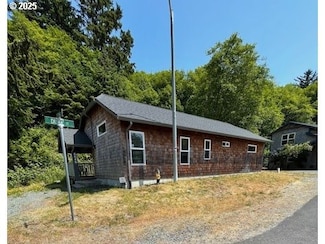 8545 Song St, Rockaway Beach, OR 97136
