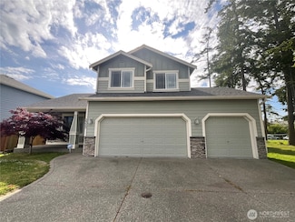 2325 Ridgeway Dr, Oak Harbor, WA 98277