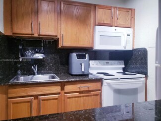 445 SW 11th St Unit 106, Miami, FL 33130