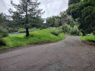 2907 Jordan Rd, Oakland, CA 94602