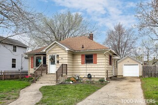 251 W 21st St, Holland, MI 49423