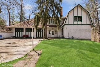 N2218 Bonnie Brae Ln, Lake Geneva, WI 53147