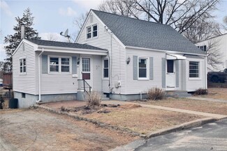 22 Hilltop Ave, West Warwick, RI 02893