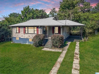 2320 5th St NW, Center Point, AL 35215