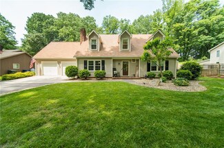 438 Valleymeade Dr, Kernersville, NC 27284