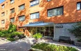 2725 39th St NW Unit 405, Washington, DC 20007
