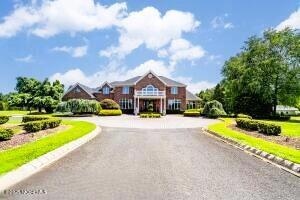 25 Country Club Ln, Colts Neck, NJ 07722