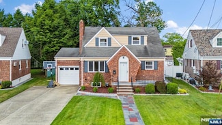 9 Margaret Ct, Fair Lawn, NJ 07410
