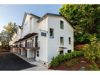 6361 E Burnside St, Portland, OR 97215