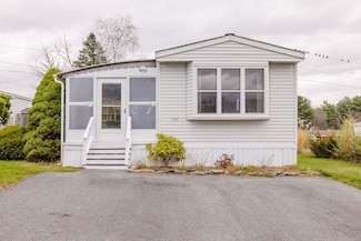 152 Easy St, Raynham, MA 02767