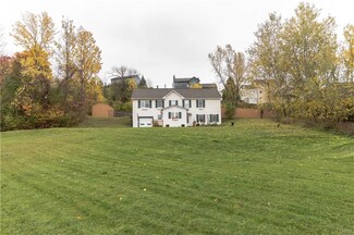 5860 Bowman Rd, East Syracuse, NY 13057