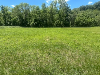11 Monkey Bluff Rd, Burkesville, KY 42717