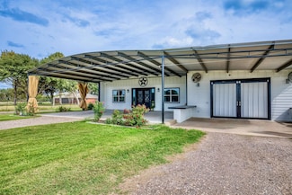 11234 N Loop Rd, Brenham, TX 77833