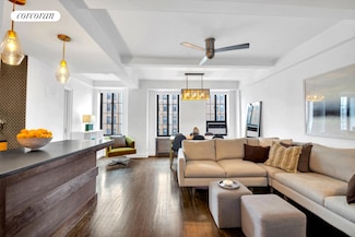 201 W 16th St Unit 12DG, New York, NY 10011