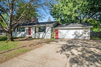7359 Eastlane Ave, Jenison, MI 49428