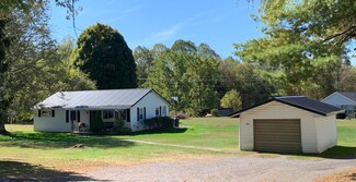 1146 Leivasy Rd, Nettie, WV 26681