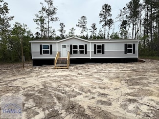138 Southside Dr, Lyons, GA 30436