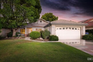 7318 Chilibre St, Bakersfield, CA 93313