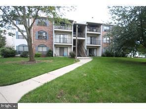 39 Rickard Ct, Lawrence Township, NJ 08648