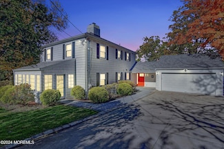 23 Highwood Rd, Somerset, NJ 08873