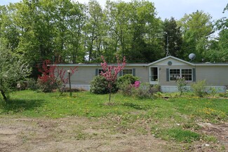 615 Wiscasset Rd, Whitefield, ME 04353