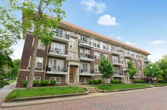410 N Prairie St Unit 15, Champaign, IL 61820