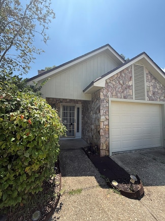 1305 Ariel Ct, Fort Walton Beach, FL 32547