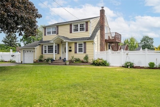 1547 Lincoln Blvd, Bay Shore, NY 11706