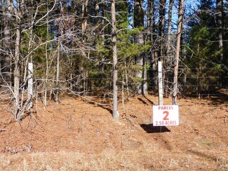 2.50 Carr Ln, Halifax, VA 24558