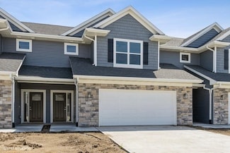 2224 Eversull Ln, North Liberty, IA 52317