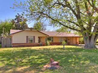 5840 NW 58th St, Warr Acres, OK 73122