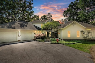 545 Wood Haven Ct, Blacksburg, VA 24060