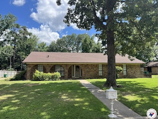 3103 Crestridge Dr, Texarkana, TX 75503