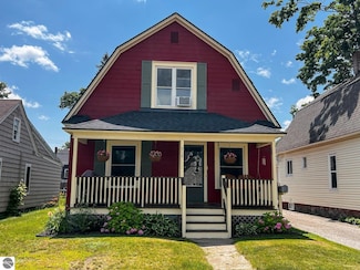 618 E Garfield St, Cadillac, MI 49601